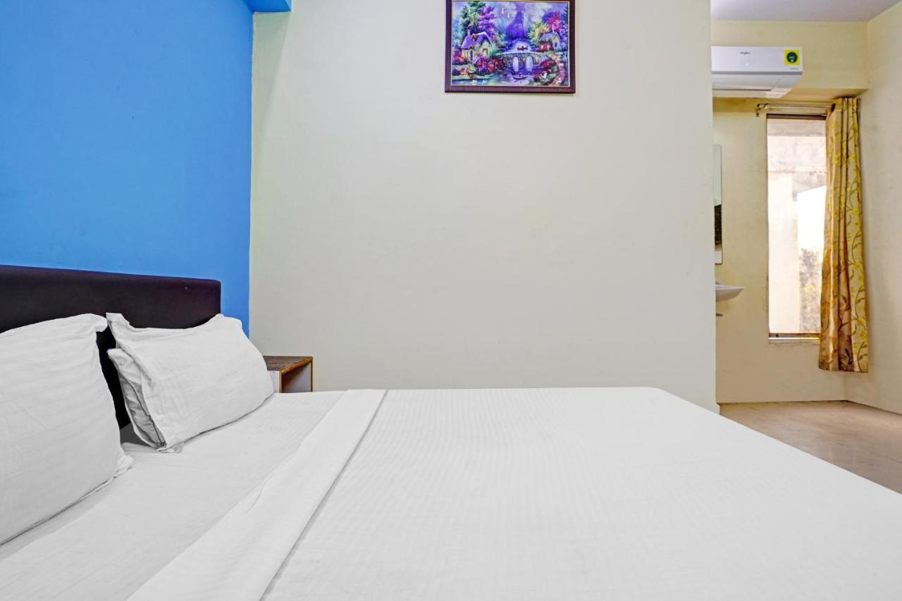Hotel O Nova Rooms Surat Eksteriør billede