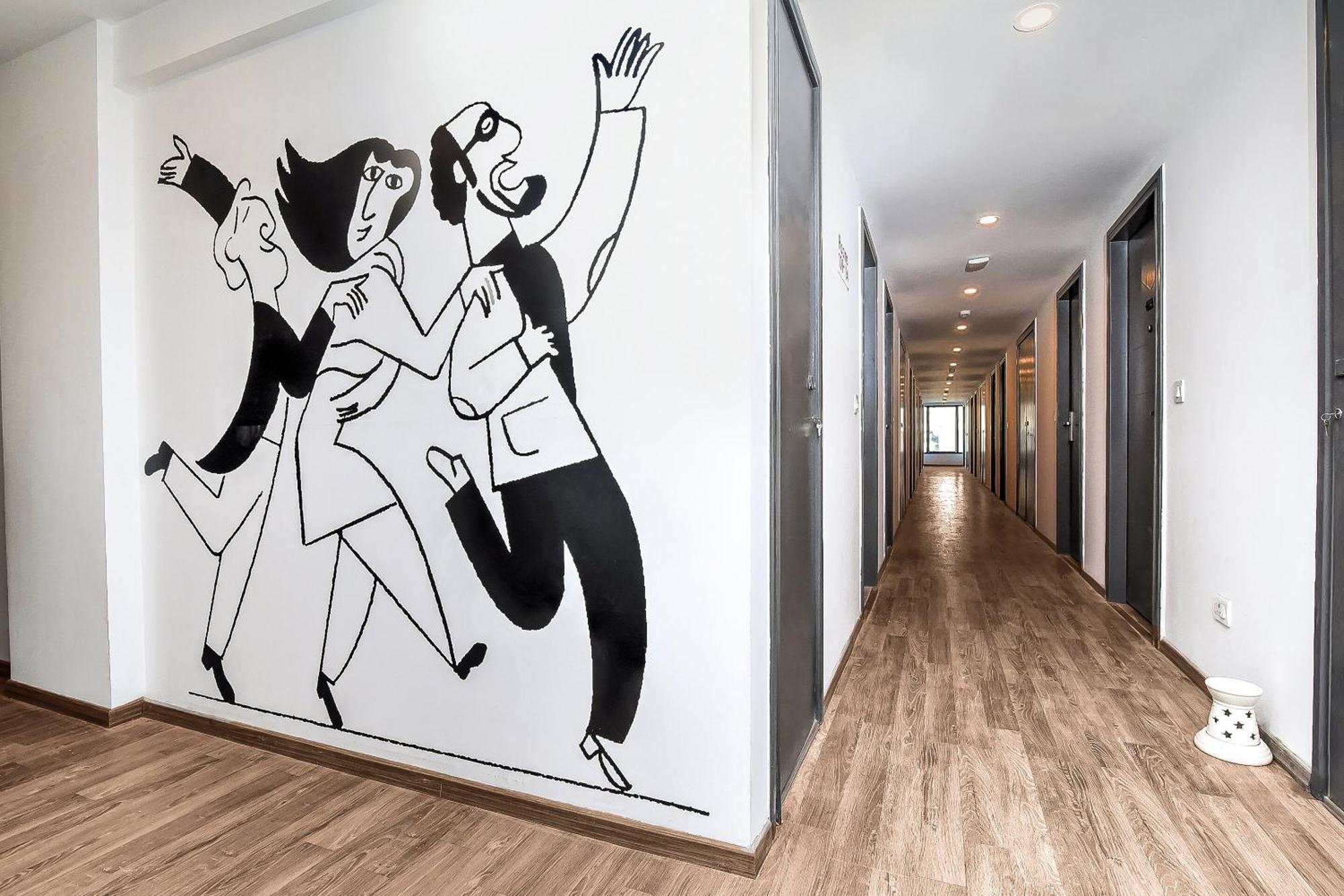 Hotel O Nova Rooms Surat Eksteriør billede